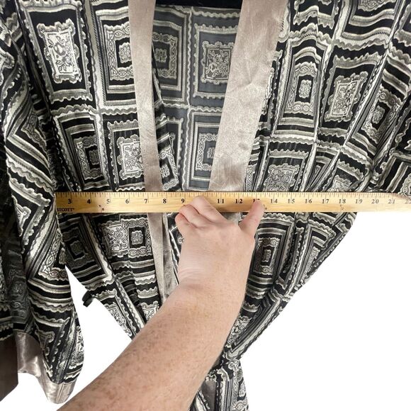 Vintage Judith Hart Long Belted Robe Size Small Black Bronze GEOMETRIC SemiSheer - Picture 5 of 7